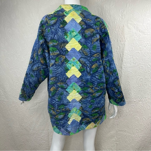 Handmade OOAK Reversible Batik Quilted Jacket - Picture 5 of 14